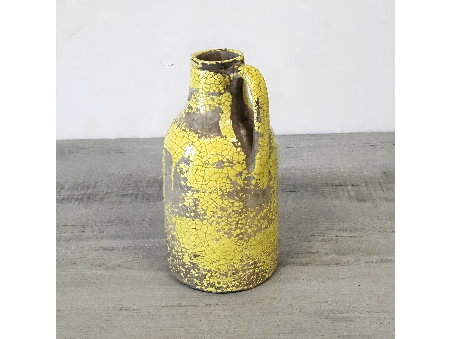 Vase artisanal en céramique jaune vitrifié 29 cm