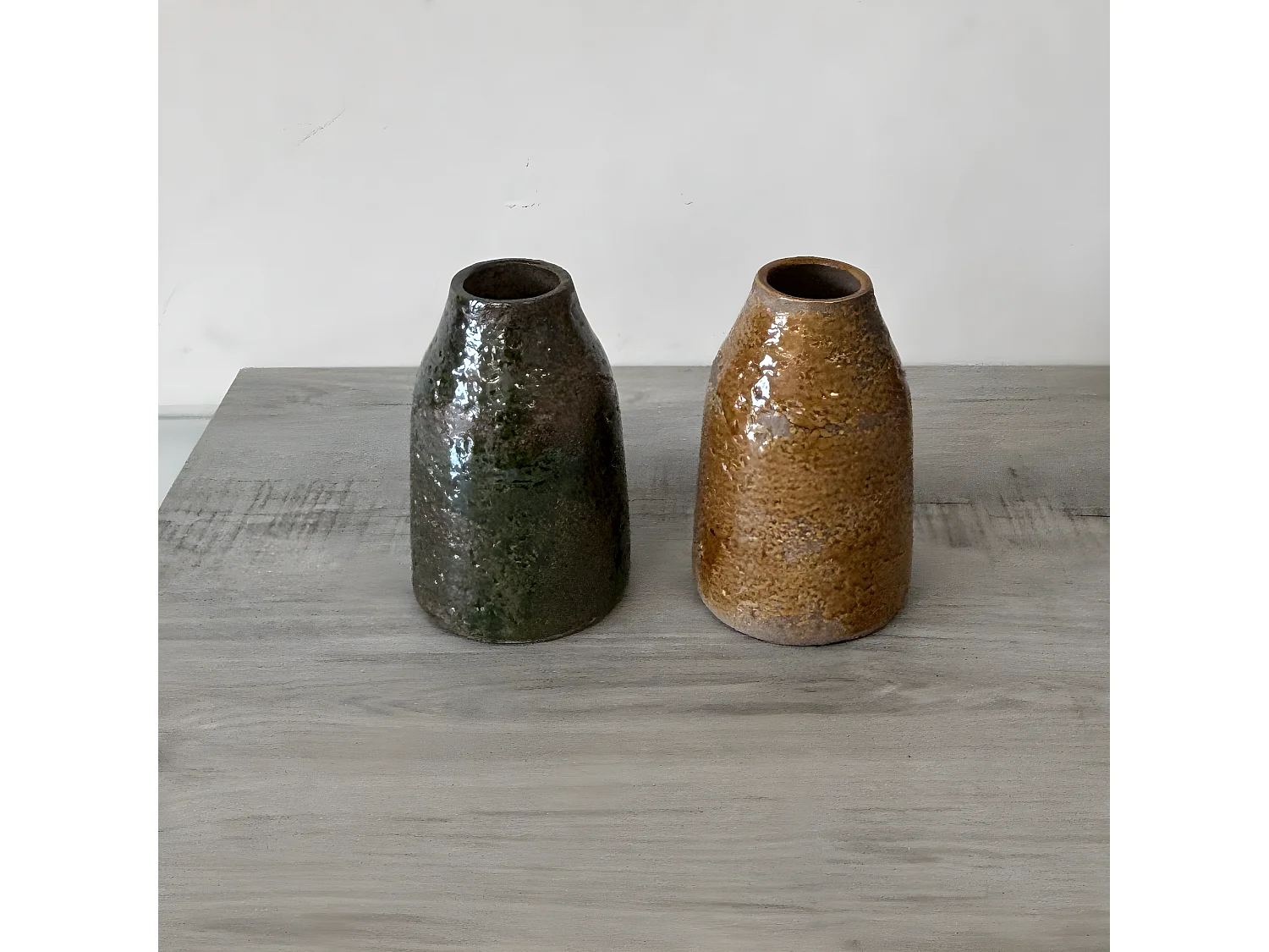 Vase artisanal vert vitrifié 22 cm