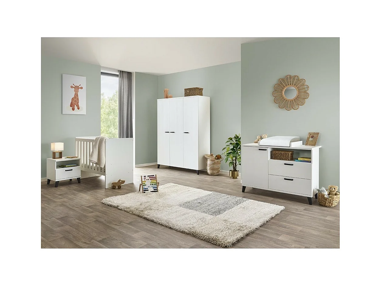 Cômoda infantil robusta com trocador integrado na cor branca, coleção DANAÉ.