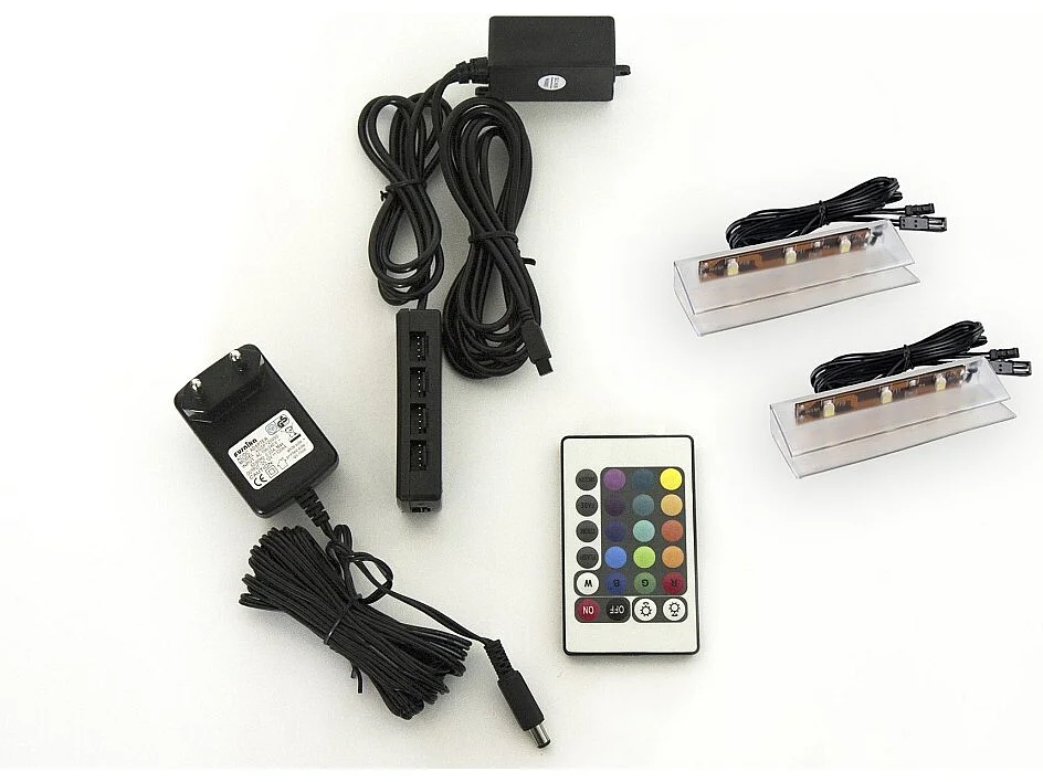 Conjunto de móveis para banheiro branco, coleção RAVEN. 2 colunas, espelho, móvel sob a pia, pia de 60cm, sifão e LEDs.