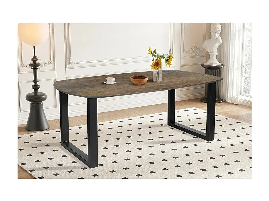 Table à manger ovale 8 personnes en bois massif coloris chêne vieilli collection FRANCHIA. Pieds design en U