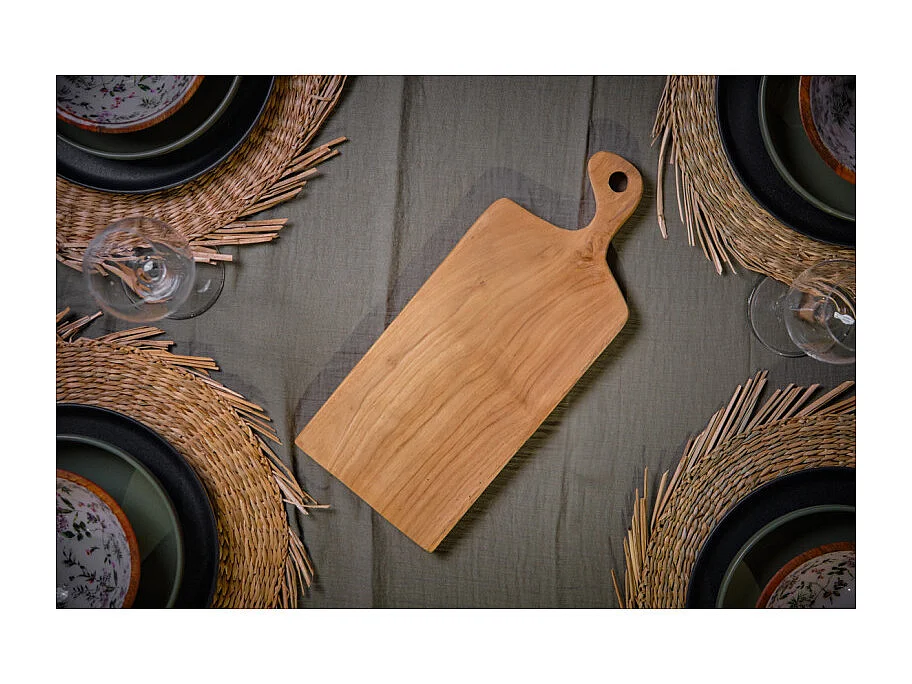 Planche à découper 40 cm bois de teck avec poignée originale – NOLA