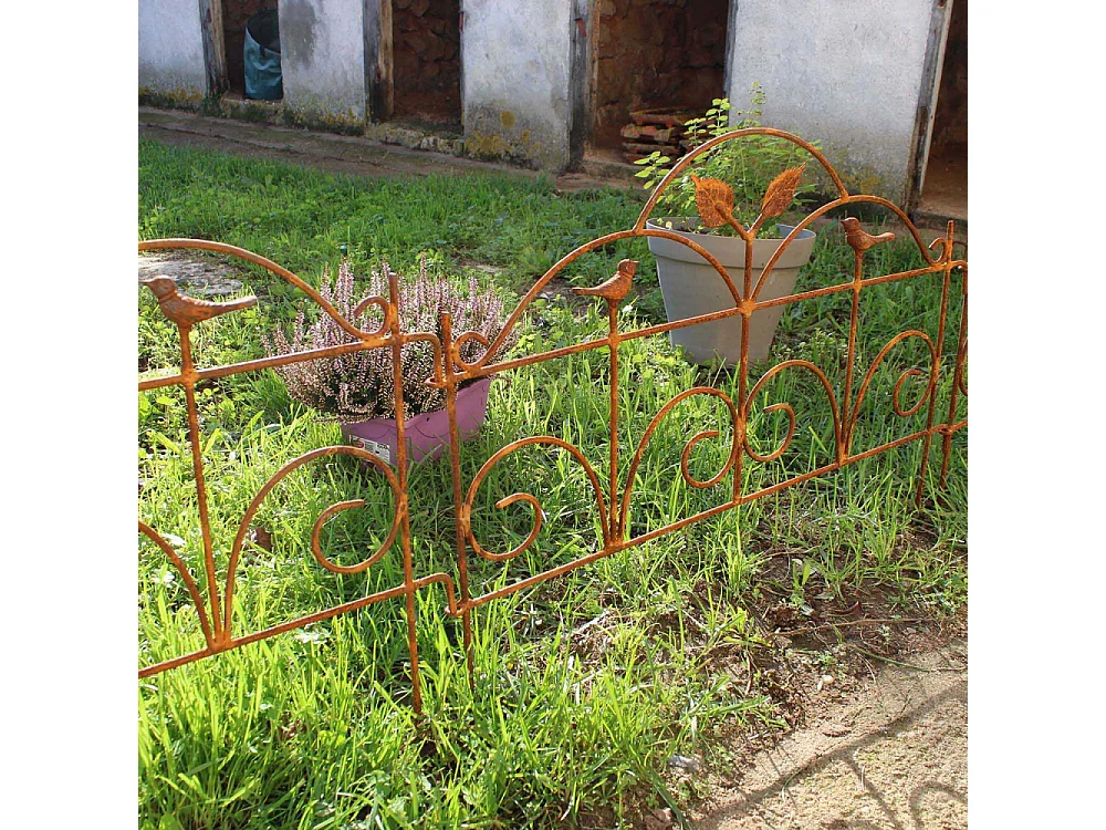 Bordure de jardin décorative en fer forgé rouillé unitaire