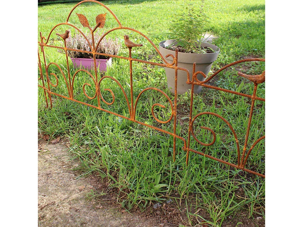 Bordure de jardin décorative en fer forgé rouillé unitaire