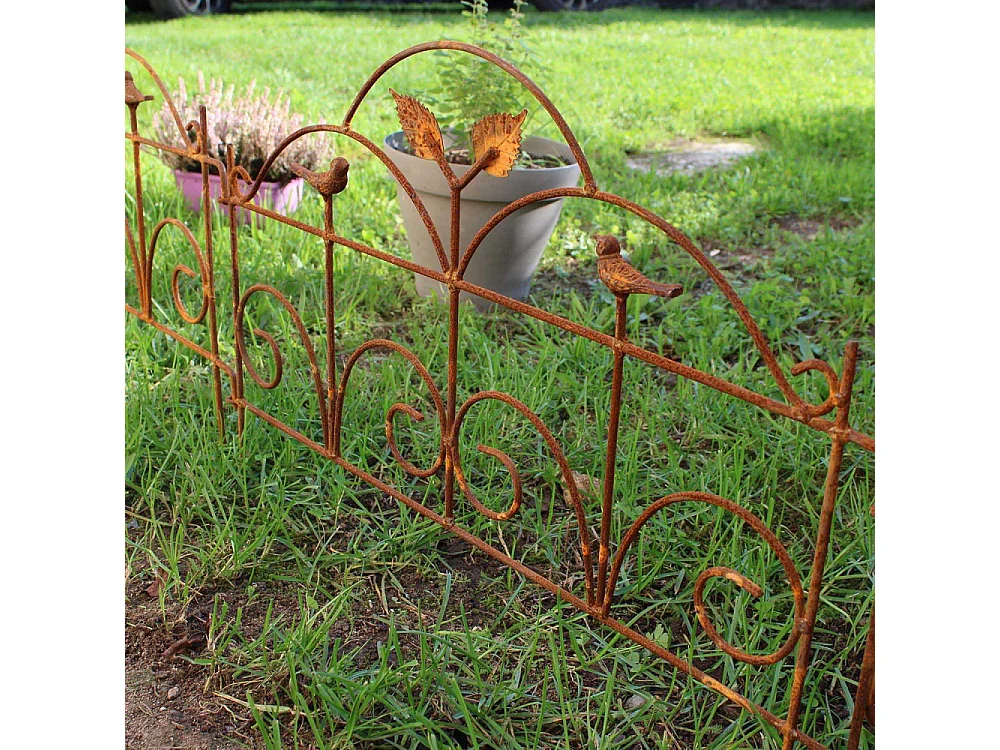 Bordure de jardin décorative en fer forgé rouillé unitaire