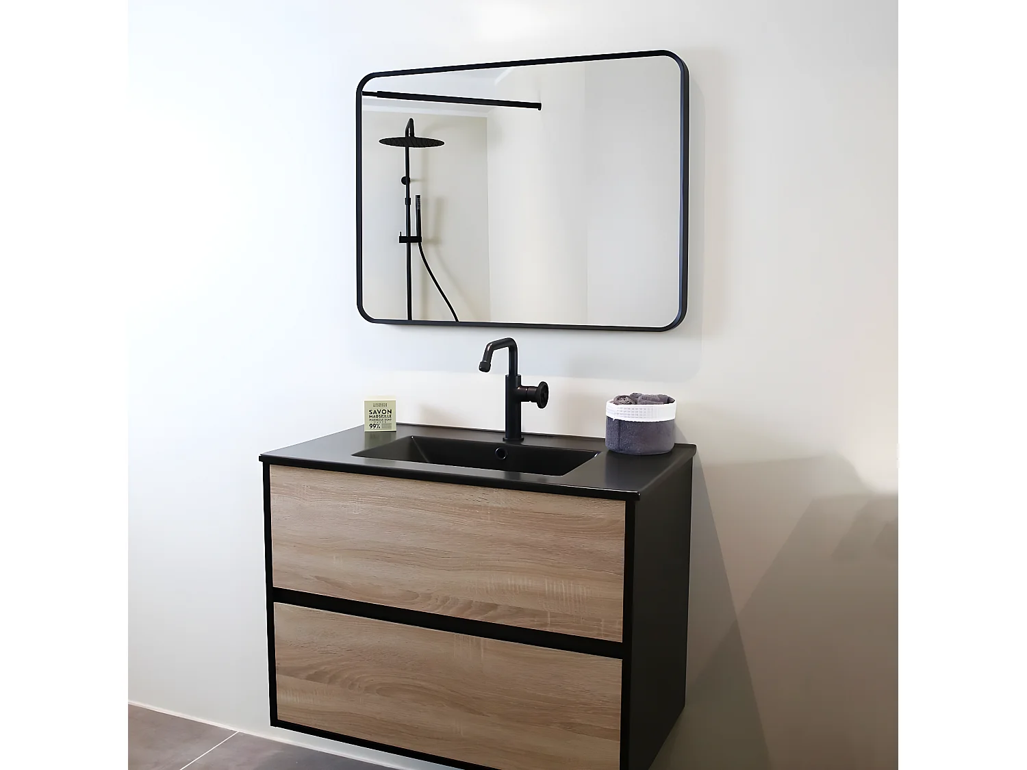 Indus Espejo 80x60 negro mate Essebagno