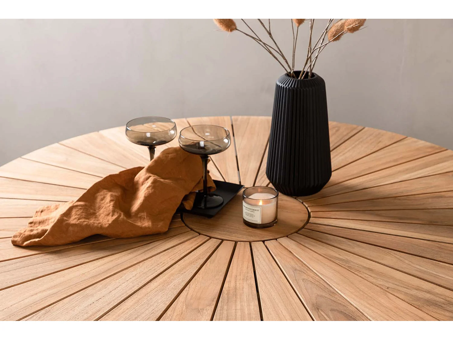 Table de Jardin Ronde en Teck "Croft" 120cm Noir