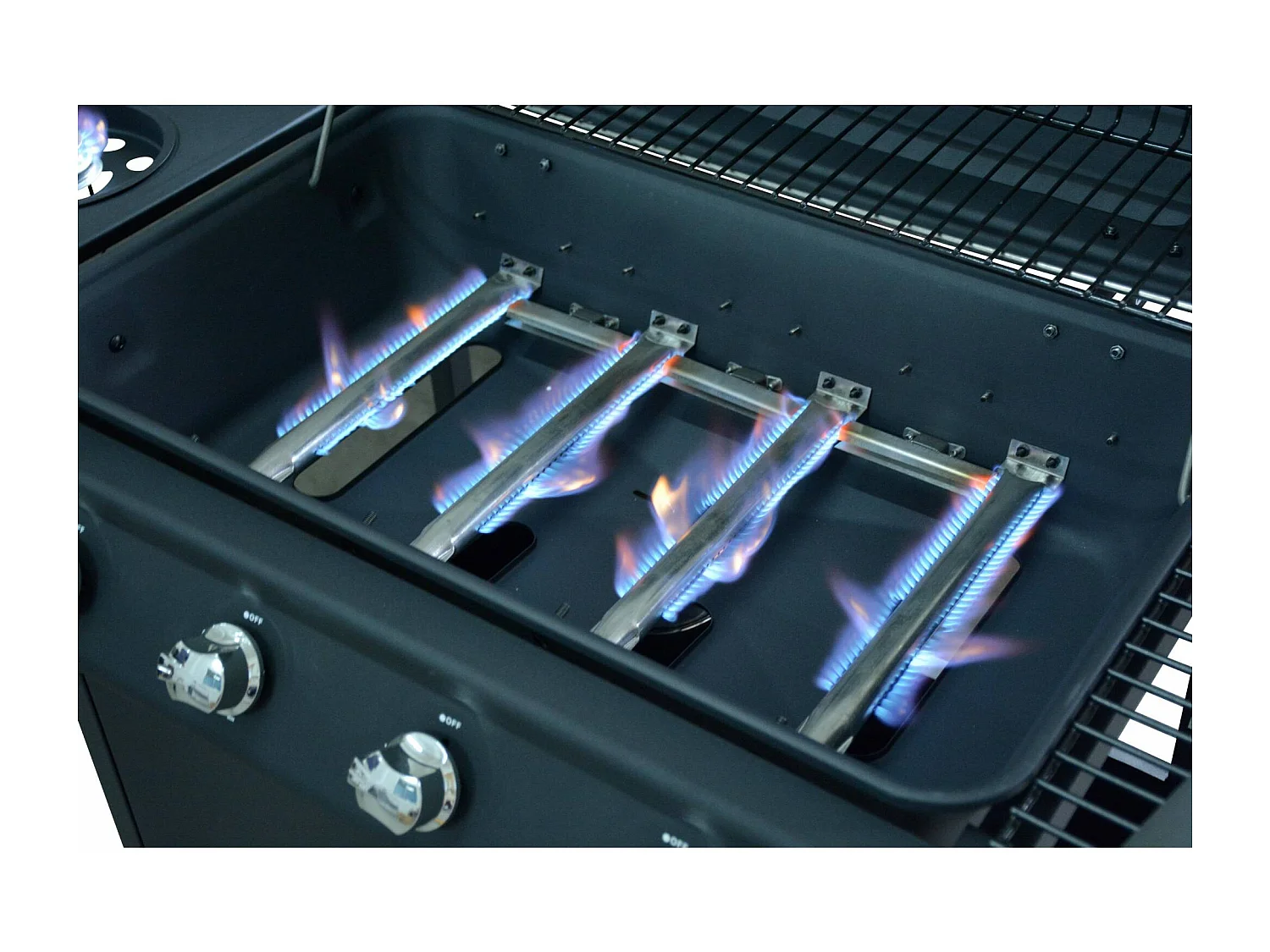 Lot de 4 brûleurs et 4 diffuseurs pour barbecue ATHOS. ALBERT et BAZIN