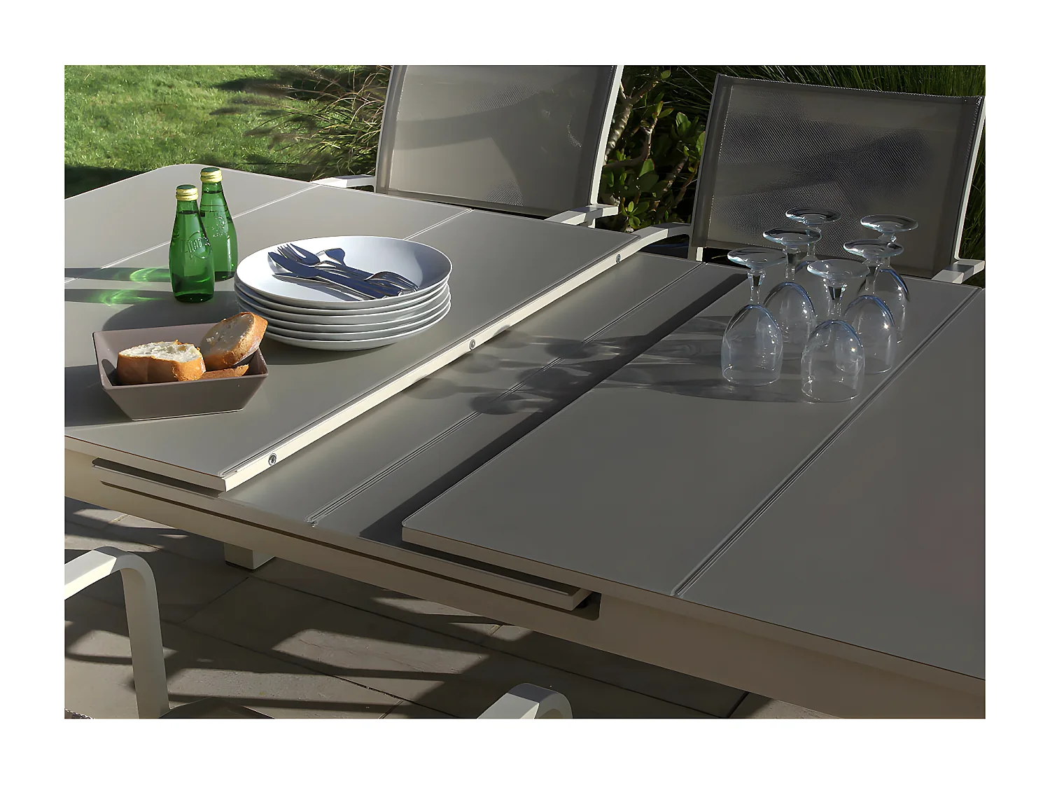 Table de jardin extensible, rectangulaire en aluminium Milos Ivoire - 8/10 places - Jardiline