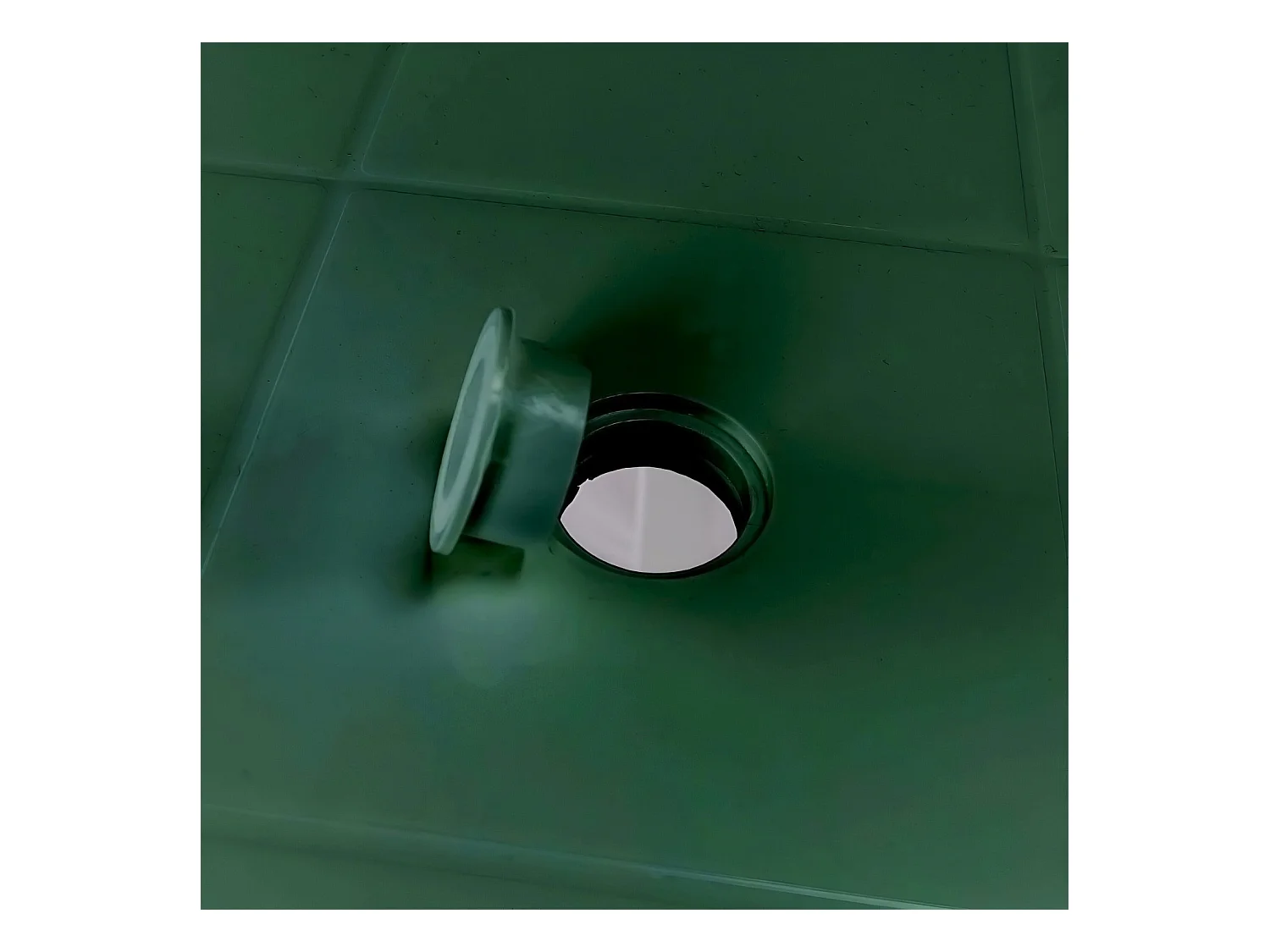 Tavolino da centro rotondo in resina Ø89x72cm verde Thinia Home