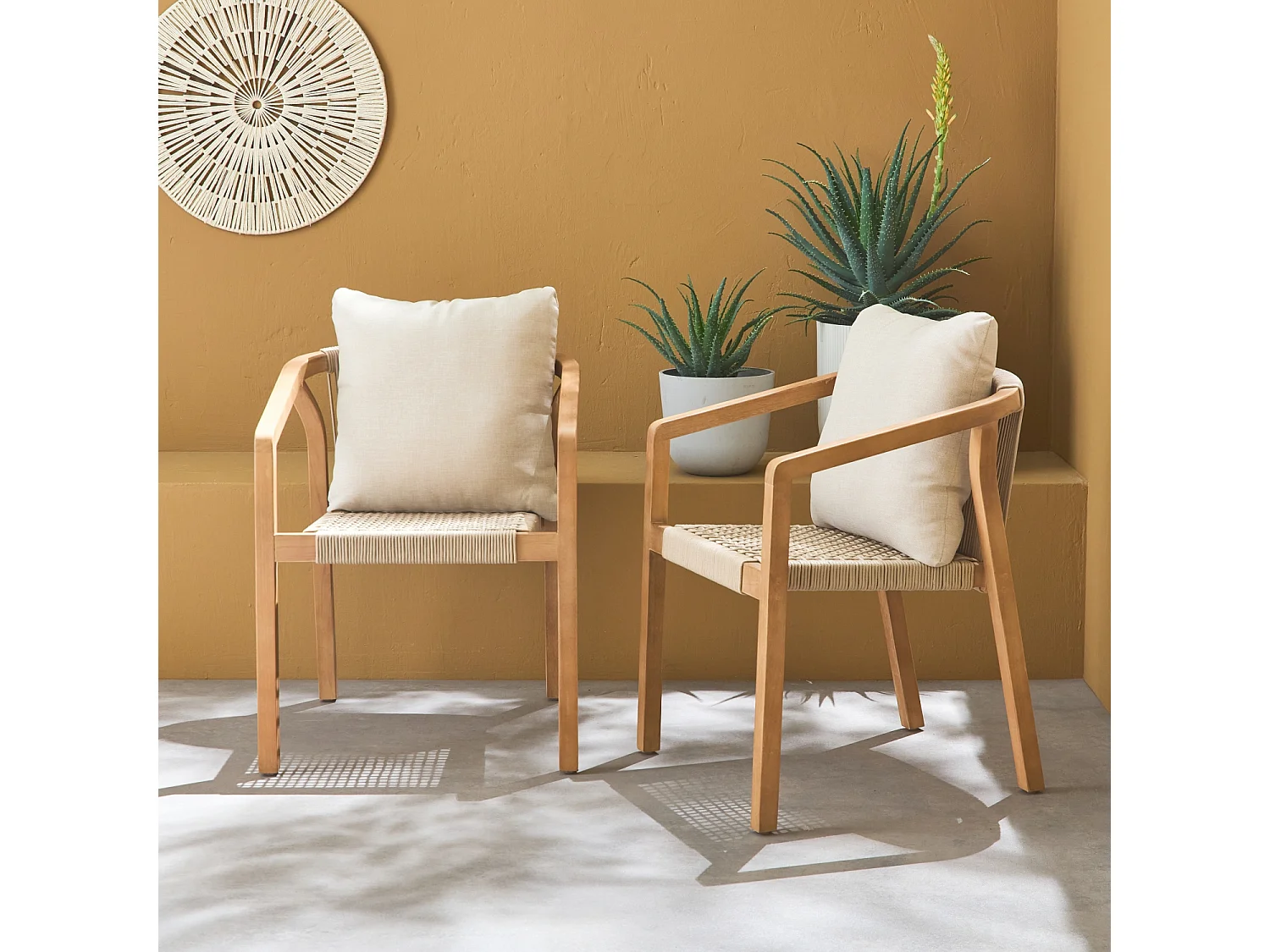 Set 2 sedie impilabili in legno e corda