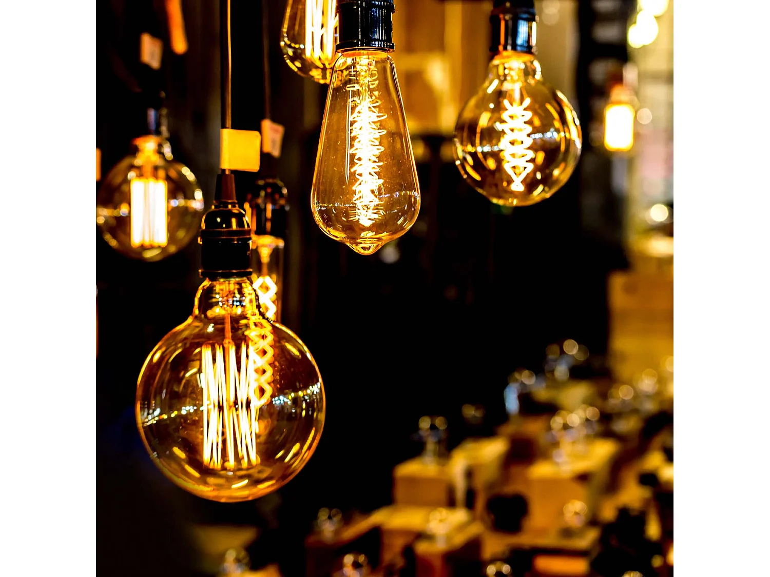 Lampadina LED Globo Giant E27 4W Equi.28W 280lm Dimmerabile 2100K Trasparente 25000H 7hSevenOn Vintage