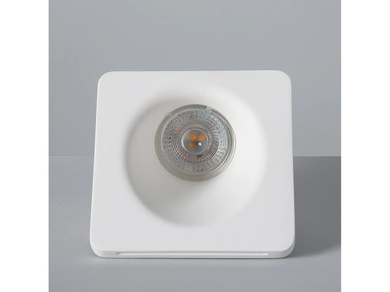 Collerette Downlight Intégration Plâtre/Pladur Accent pour Ampoule LED GU10/GU5.3 Coupe 123x123 mm UGR17 Blanc