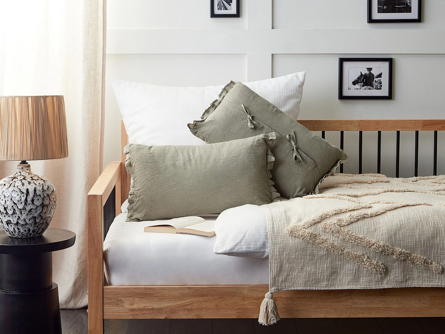 Lot de 2 coussins décoratifs SASSAFRAS Lin 30 x 45 cm Gris clair Unicolore