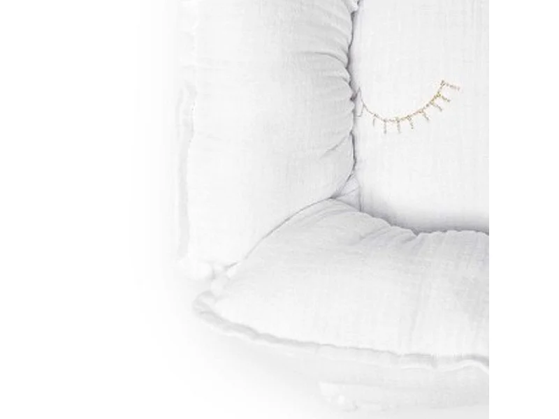 Coussin fleur en coton blanc 11x35x35cm