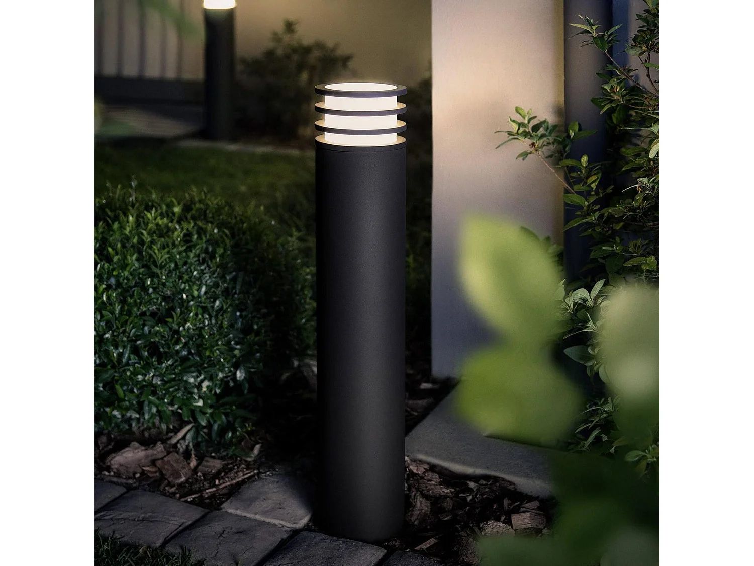 Baliza Exterior 9W Superficie Pie 77cm White Hue Lucca  2700K