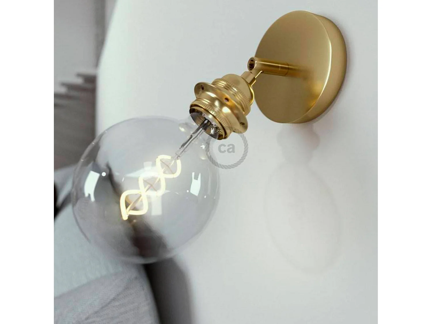 Lampada da Parete CREATIVE-CABLES Modello APM2_ Latón