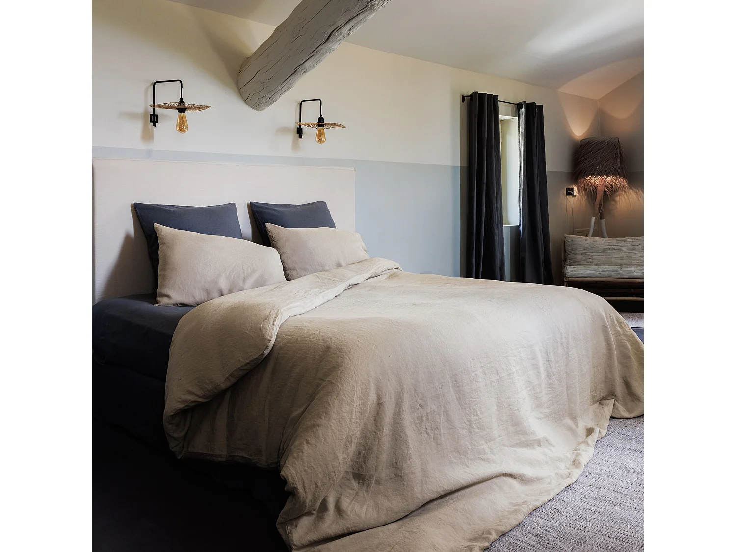 Parure de lit 240x220 cm et 50x70 cm collection OPERA beige ficelle 3 pièces