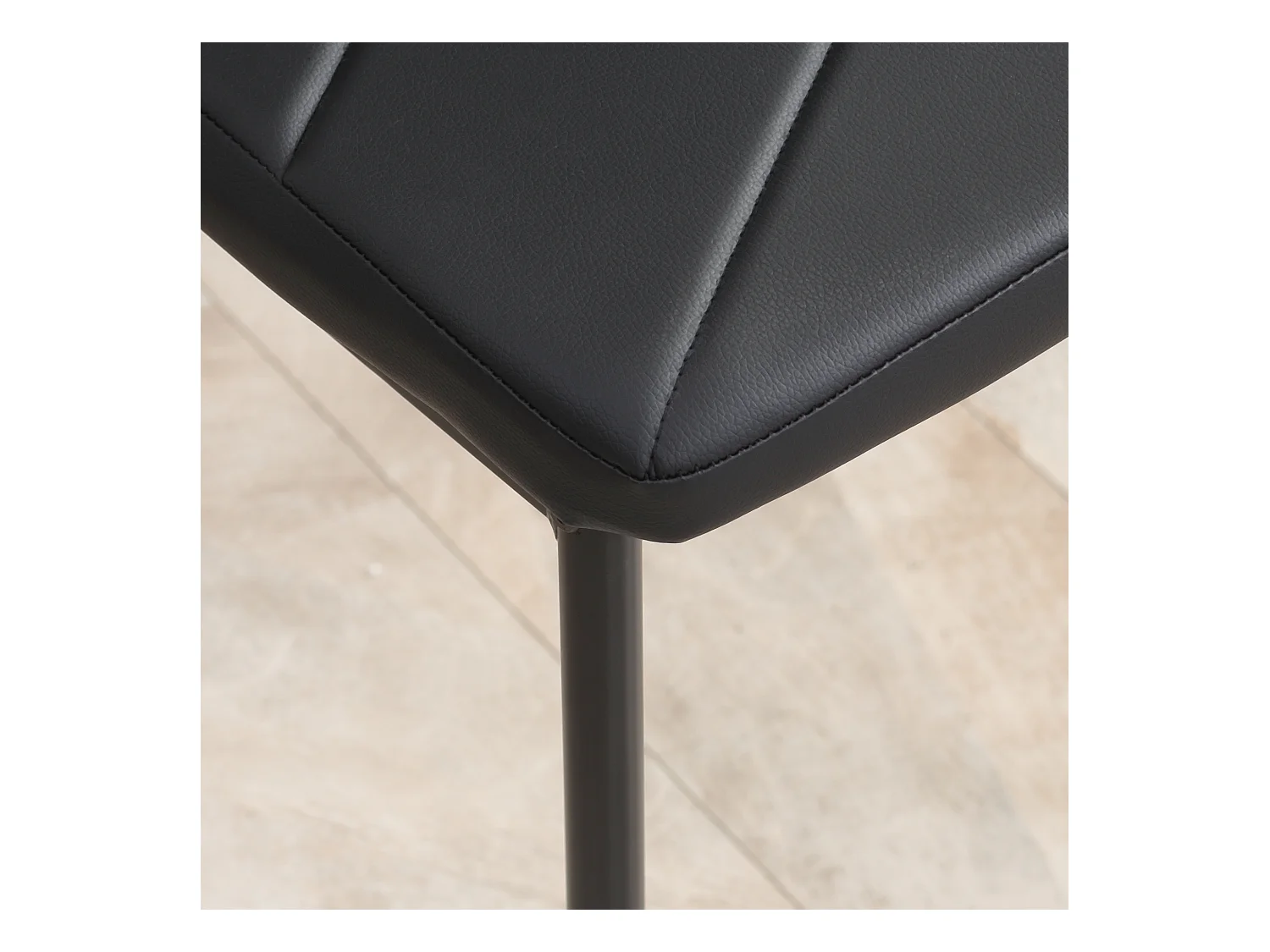 Table de salle à manger avec 4 chaises design contemporain Chesterfield acier plateau verre trempé PVC effet capitonné noir