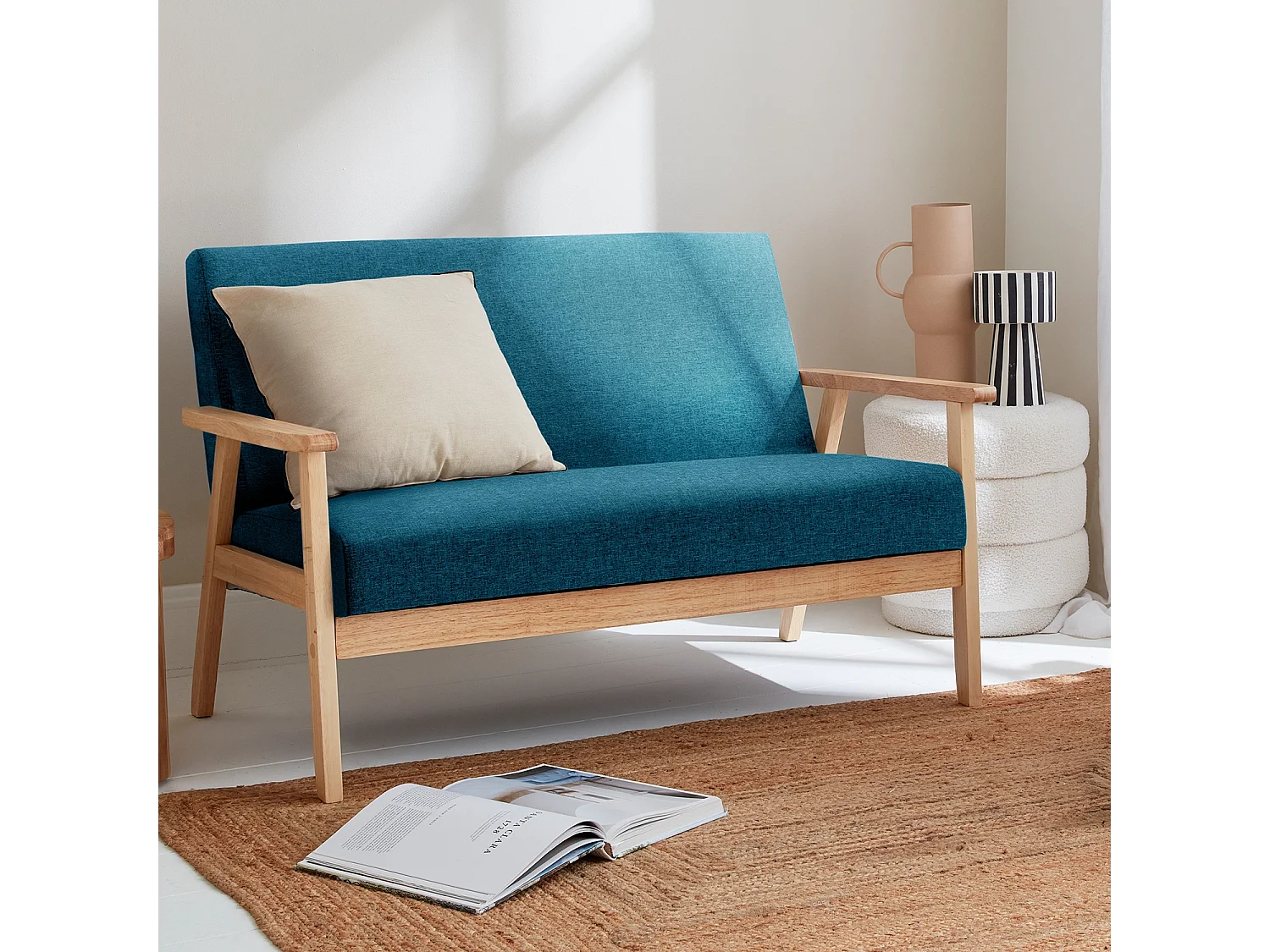 Banquette canapé en bois et tissu bleu pétrole. Isak. L 114 x P 69.5 x H 73cm