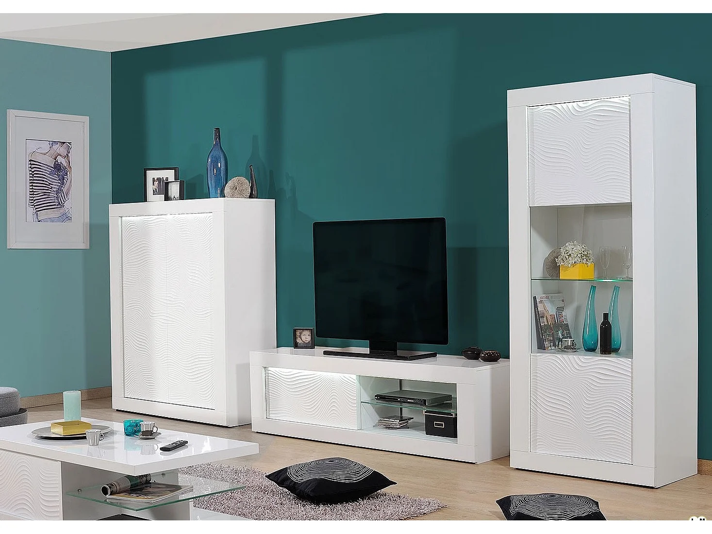 Vitrine avec éclairage à Led 1 porte bois laqué blanc à reliefs Kala 80cm