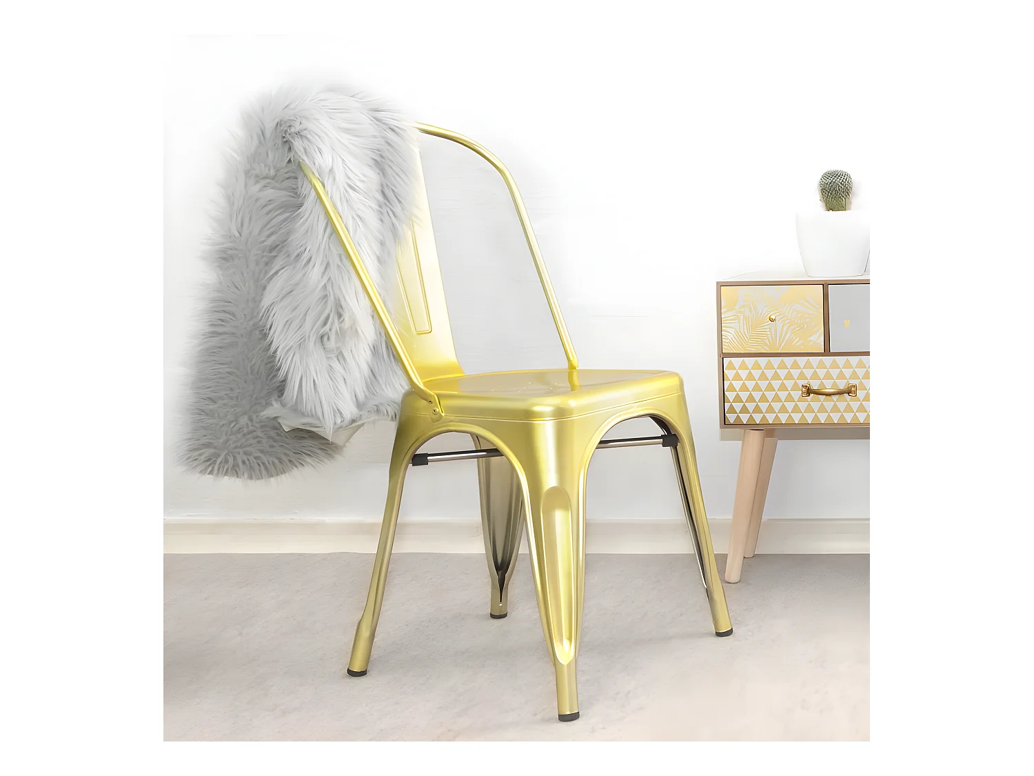 Chaise industrielle métal doré 85x52,5x45 cm