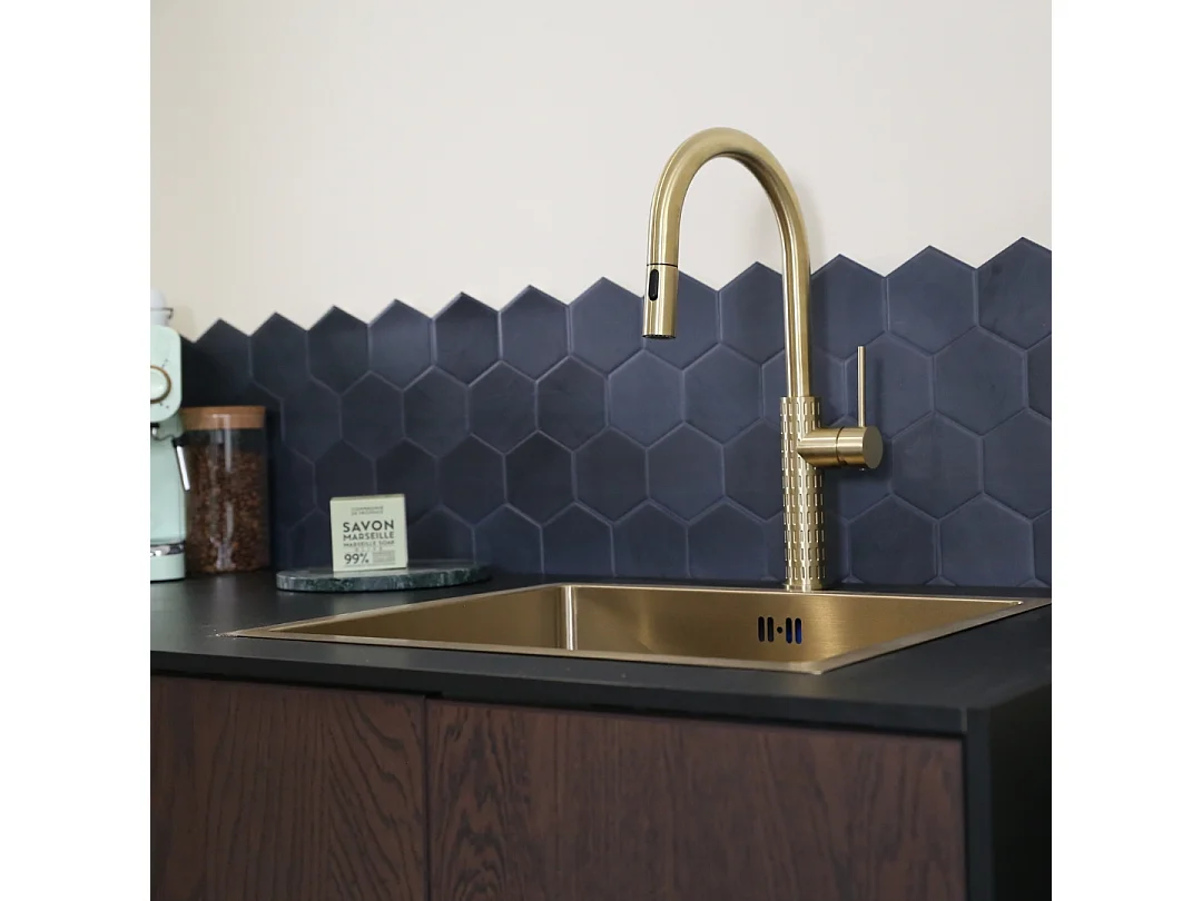 Architek miscelatore per lavello con soffione estraibile oro spazzolato Essebagno