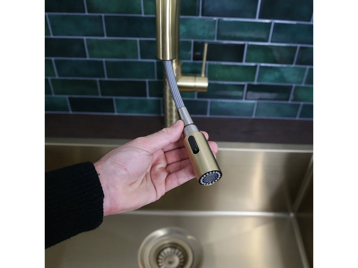 Architek Bateria zlewozmywakowa wyciągana głowica prysznicowa kolorze szczotkowane złoto - Essebagno