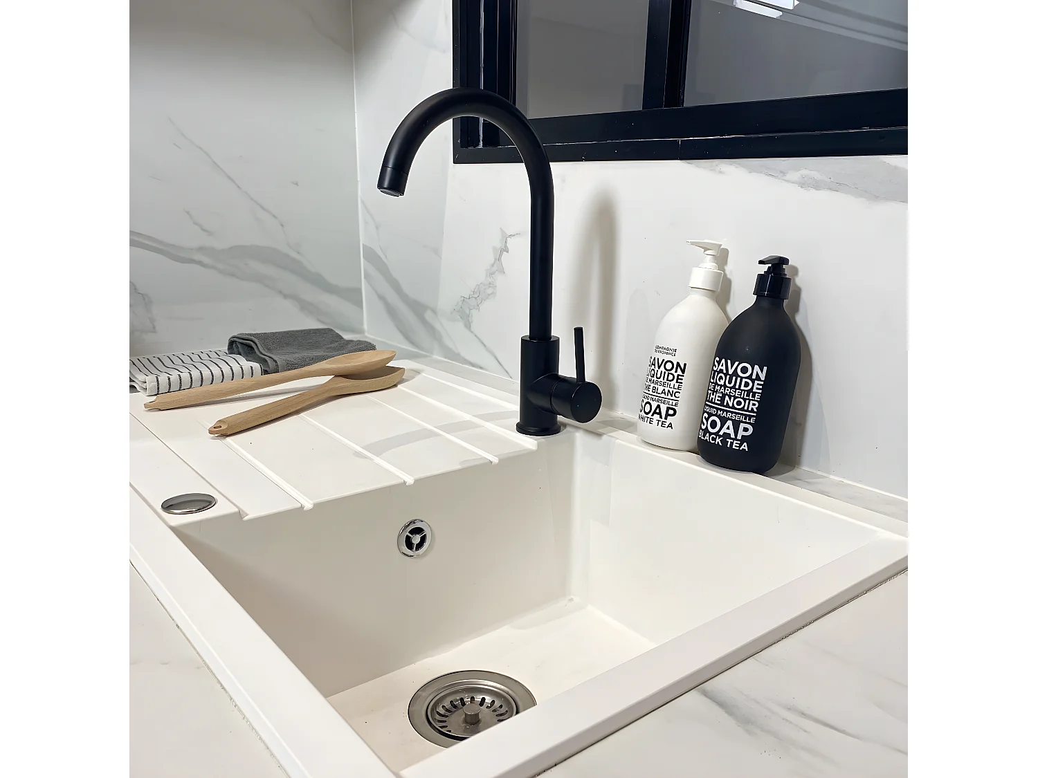 Kiwo mitigeur évier noir - Essebagno