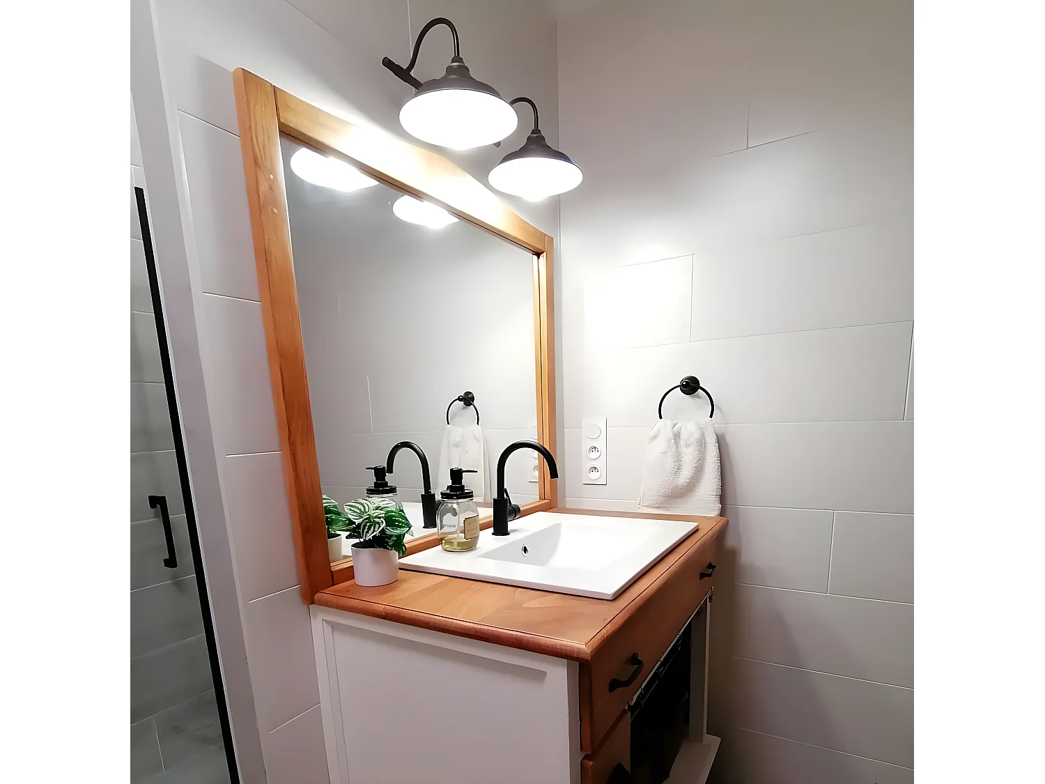 Kiwo Spültischarmatur schwarz Essebagno