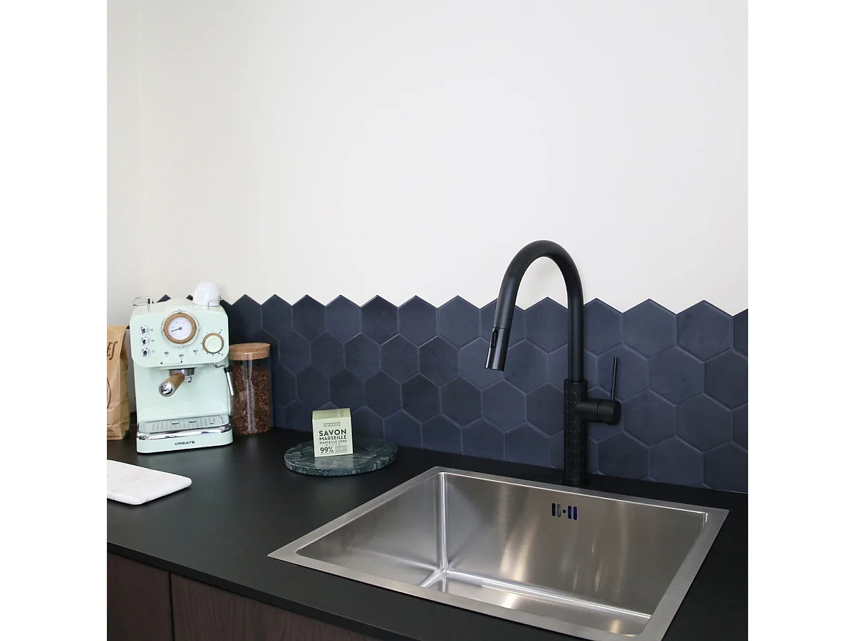 Architek miscelatore per lavello con soffione estraibile nero Essebagno