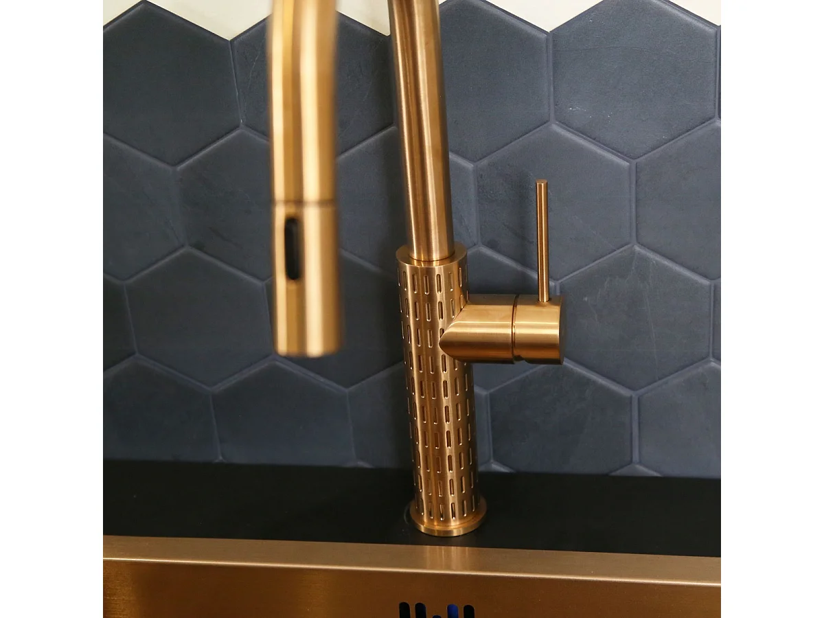 Architek miscelatore per lavello con soffione estraibile rame spazzolato Essebagno