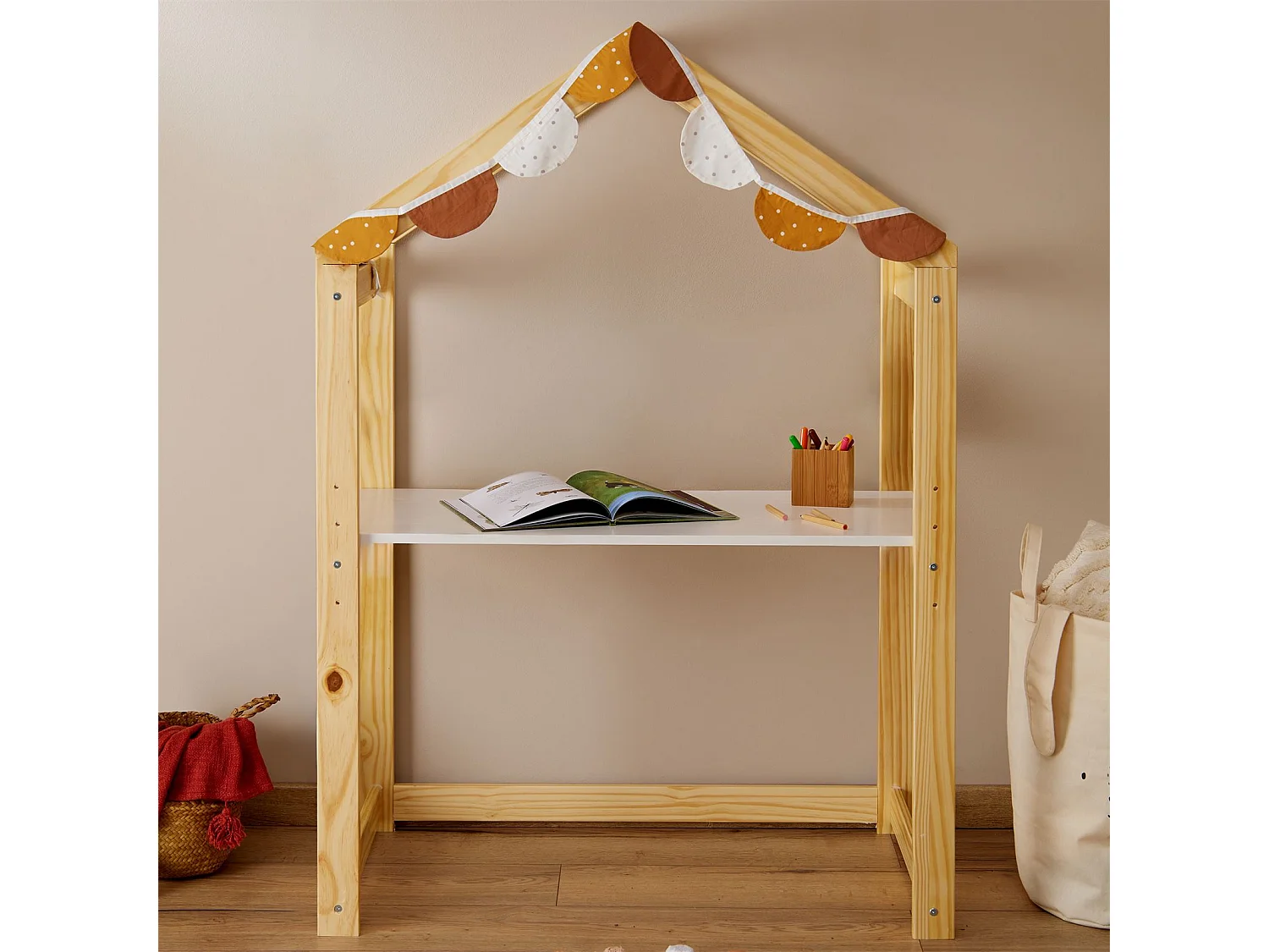 Bureau cabane enfant réglable LIA Montessori en bois massif coloris naturel et blanc, plateau évolutif en hauteur