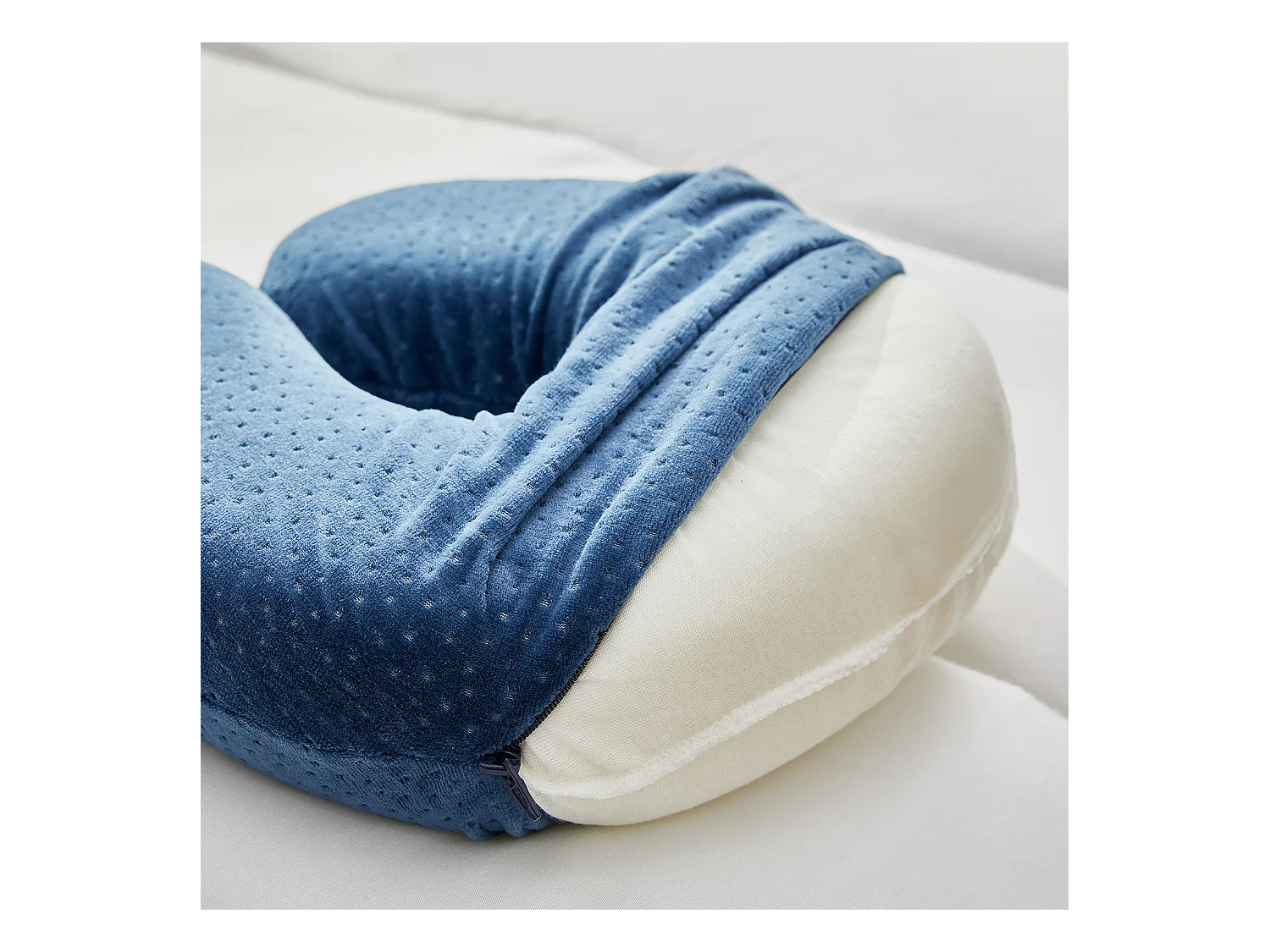 Oreiller de voyage cervical viscoélastique et respirant