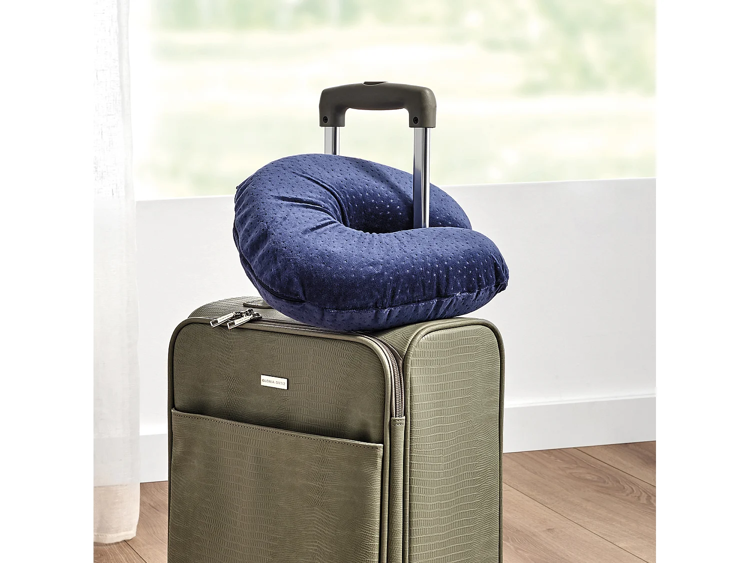 Oreiller de voyage cervical viscoélastique et respirant