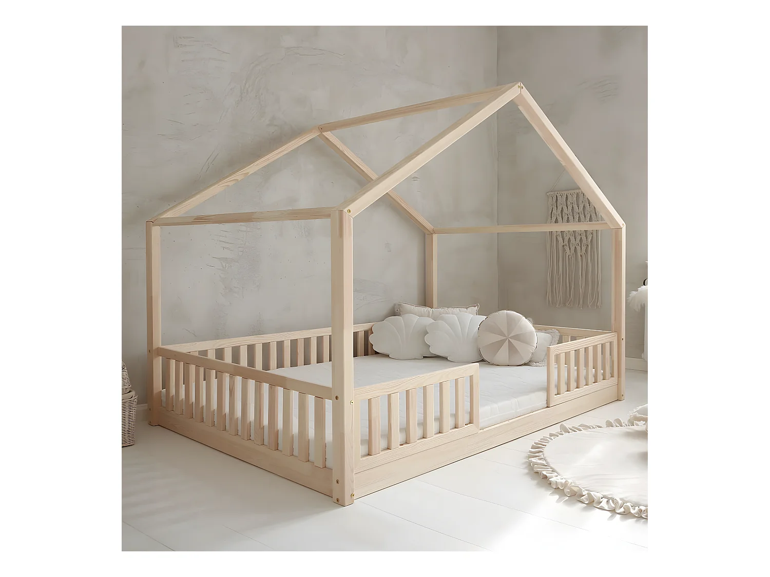 Lit cabane 140x200 barrières et sommier inclus pieds 1 cm Roxane Bois