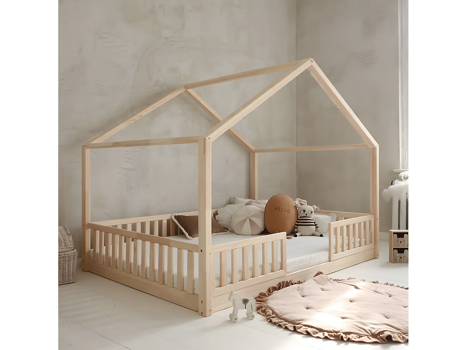 Lit cabane 140x200 barrières et sommier inclus pieds 1 cm Roxane Bois