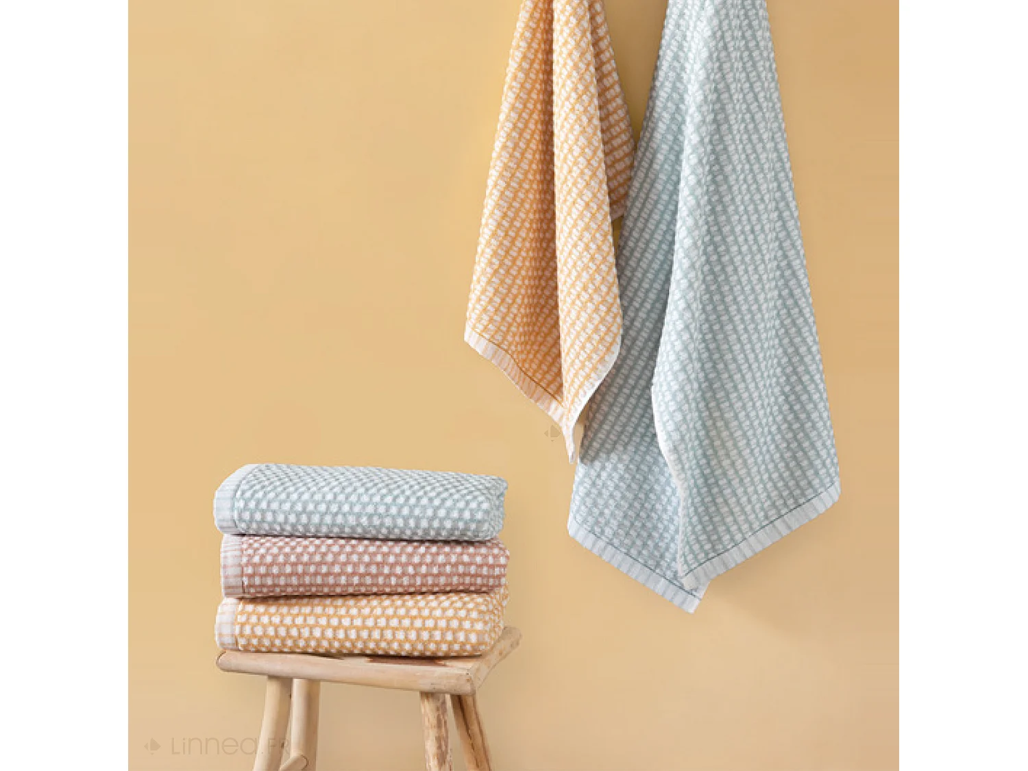 Serviette de toilette 50x100 cm pur coton collection GLOW jaune