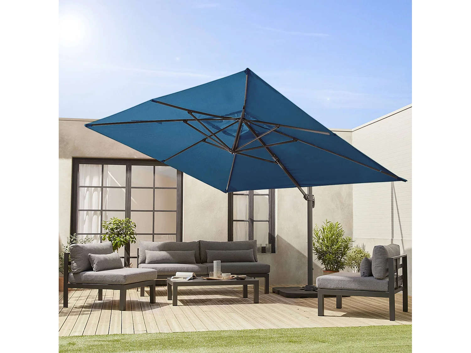 Parasol déporté rectangulaire bleu canard 3x4m + dalles à lester 50x50cm