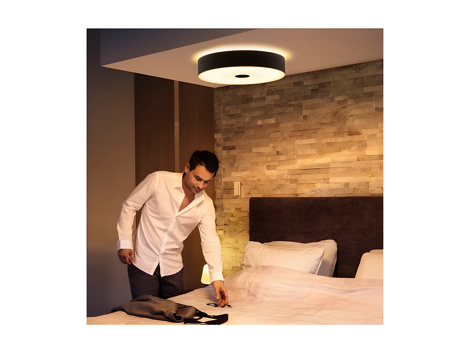 Plafón LED White Ambiance 33.5W Hue Fair Negro