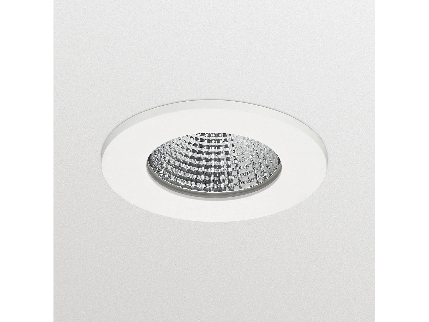 TechBrey Foco Downlight LED 6W PHILIPS Ledinaire ClearAccent Corte Ø70 mm RS060B G2
