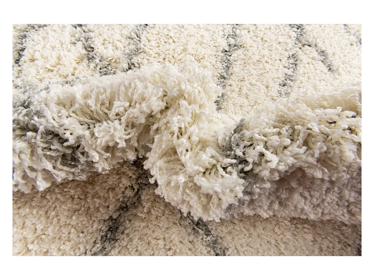 Hoogpolig tapijt 155 x 155 Beige Lachen Fence