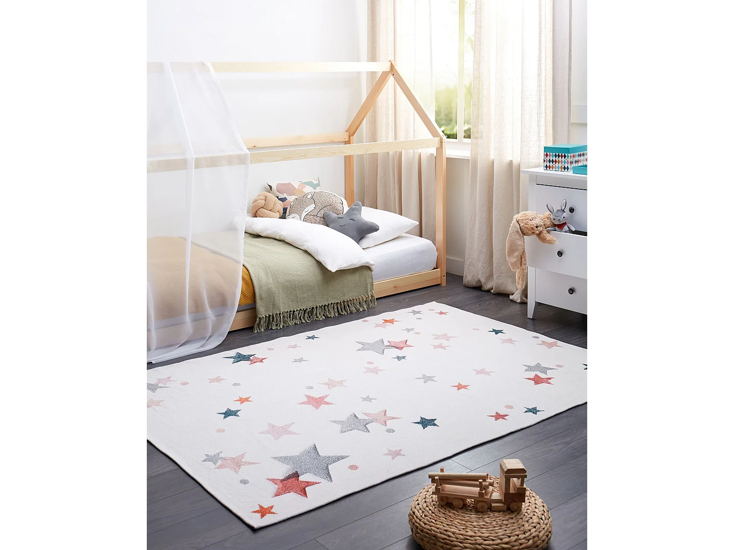 Tapis enfant avec motif étoiles en coton blanc 140 x 200 cm ALPOUD