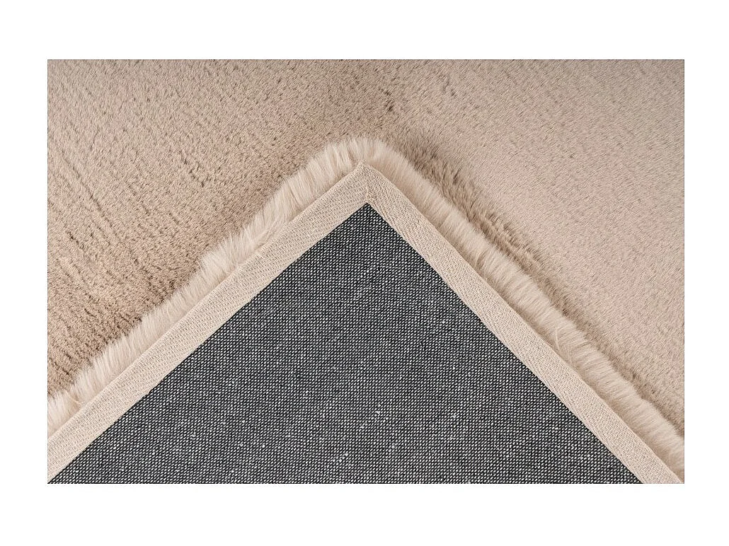 Tapete 150x80cm, design E009Y na cor bege - Conforto e elegância para o seu interior.