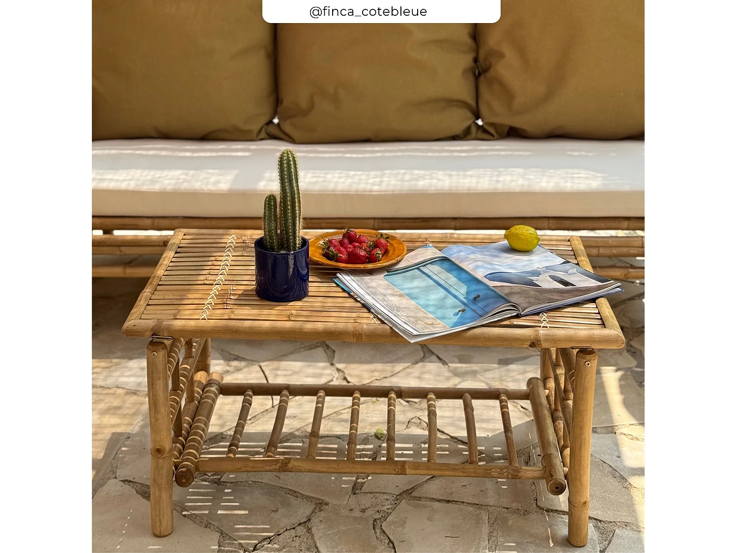 Conjunto de jardín blanco de bambú con sofá, sillón y mesa baja - Vadella