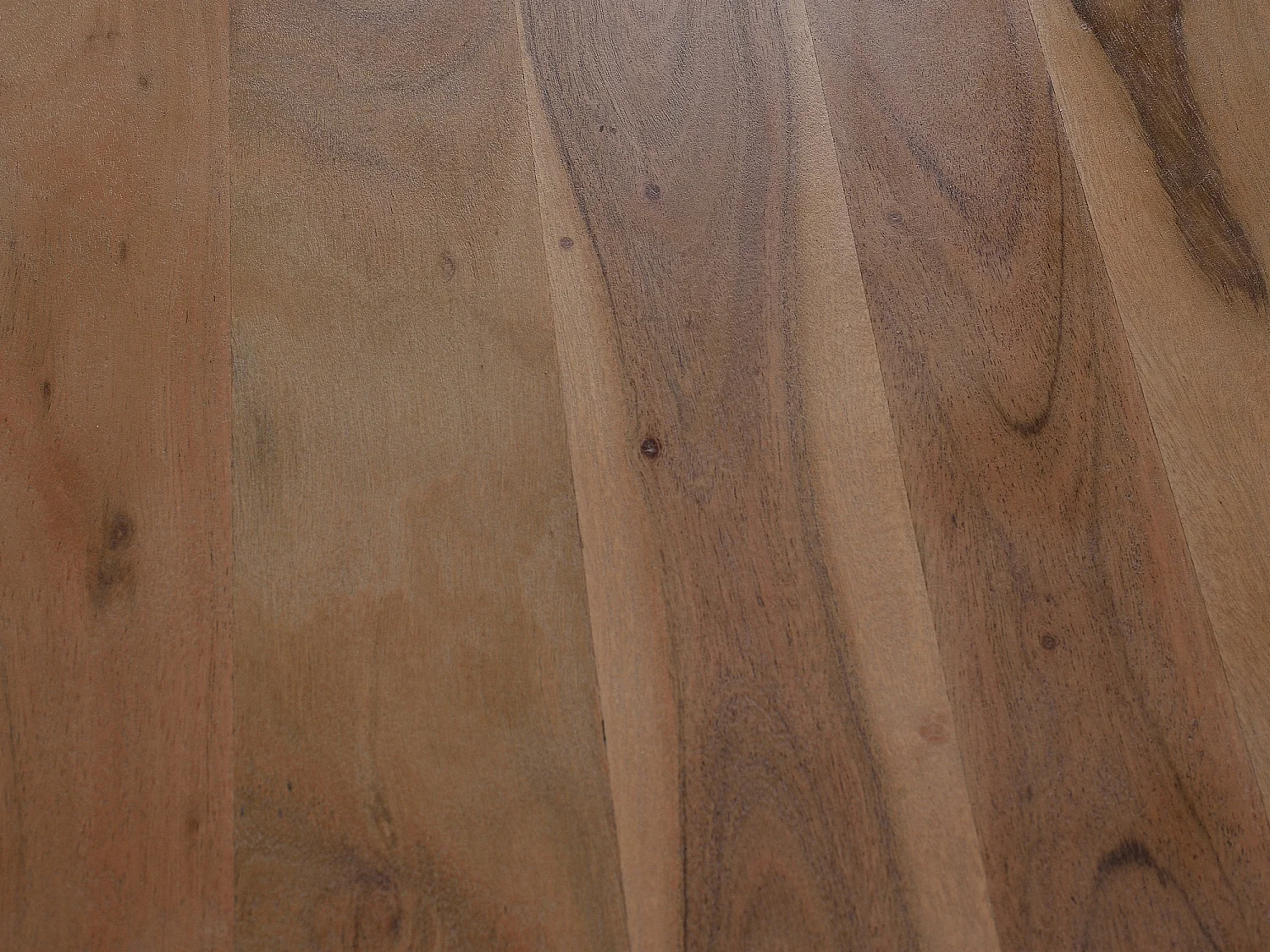 Mobile TV in legno di mango e gambe in metallo