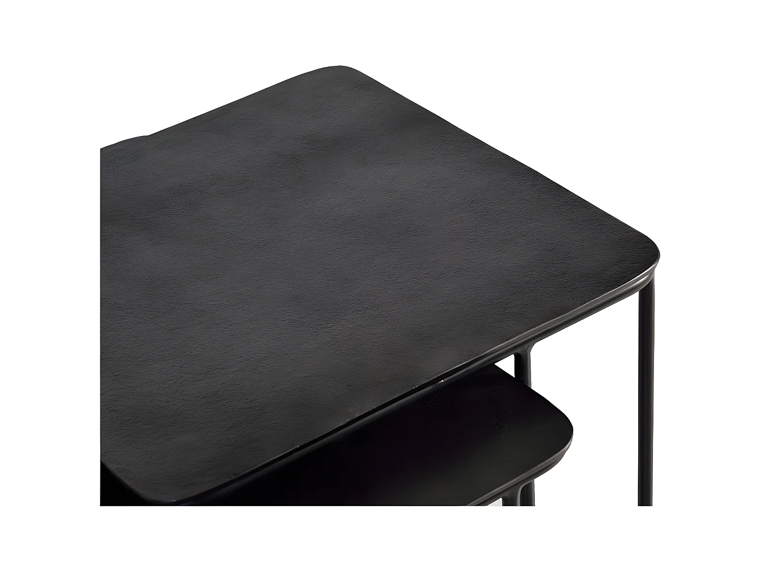 Set aus 2 Satztischen aus geschnitztem und handbemaltem Mangoholz