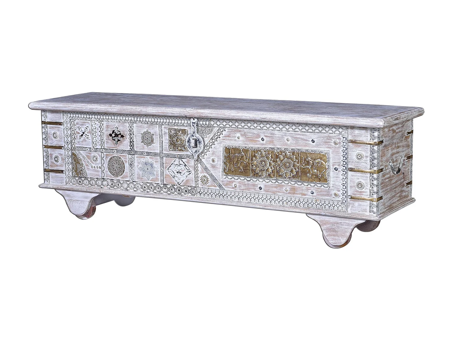 Coffre ancien en bois de manguier blanc