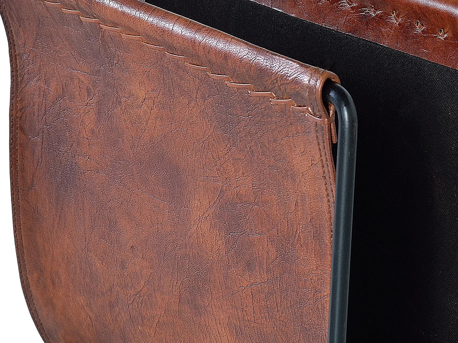 Porte-revues en cuire et métal