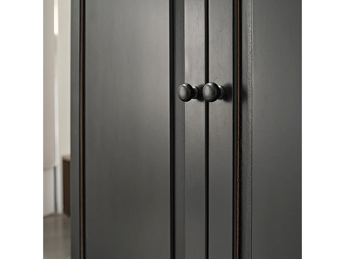 Armario de madera de caoba maciza